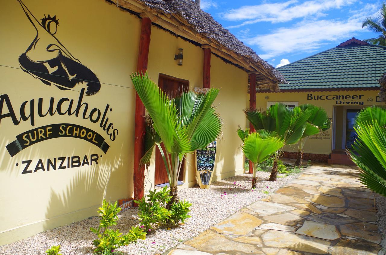 The Sands Beach Resort Bwejuu Exteriör bild