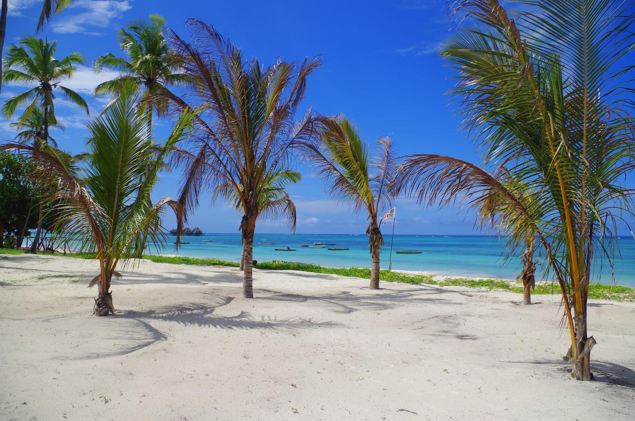 The Sands Beach Resort Bwejuu Exteriör bild