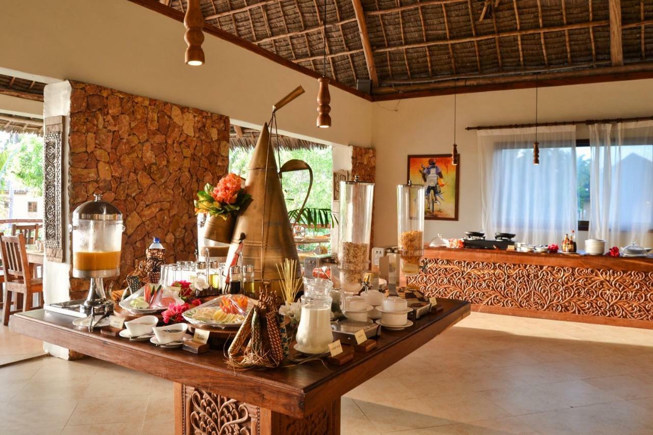 The Sands Beach Resort Bwejuu Exteriör bild