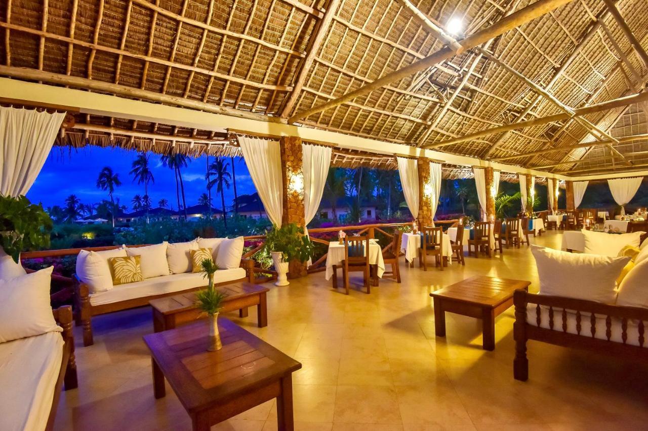 The Sands Beach Resort Bwejuu Exteriör bild